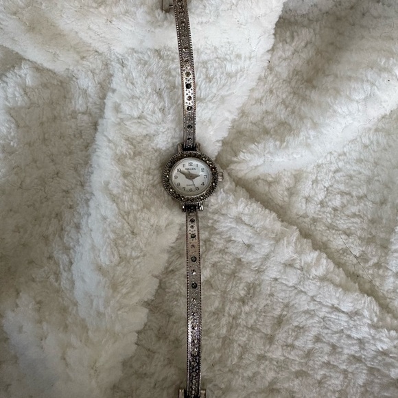 Gruen women’s Stainless Steel marcasite Quartz Wristswatch Silver Gem-White Dial - Picture 14 of 16